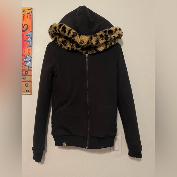 Victoria’s Secret PINK Limited Edition 2011 Fashion Show Leopard Fur Hoodie-EUC - Picture 6 of 8